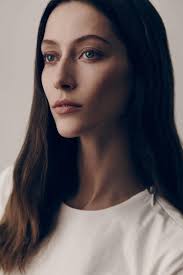 Minimal.  Visual. - Curated Minimalist Fashion Content