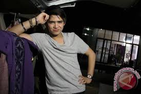 Hasil gambar untuk wallpaper aliando