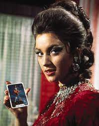 • jane seymour /vivi e lascia morire #janeseymour #liveandletdie. Jane Seymour Solitaire Live And Let Die 1973 Bond Girl James Bond Girls Bond Girls James Bond