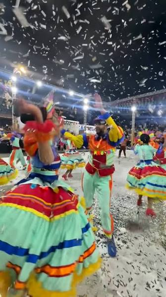 🎭✨ Um pouquinho do que aconteceu na nossa primeira etapa em Samambaia!,  Cada passo, cada sorriso, cada movimento em cena é resultado de muito  trabalho, dedicação e amor pela cultura junina. O ...