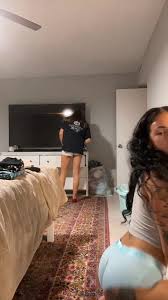 Bhad Bhabie Throwin it back - EroThots