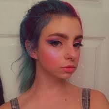 Taylor Slater's Makeup Adventure