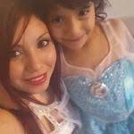 Samantha Barriga's Instagram, Twitter & Facebook