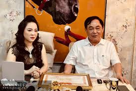 Cụ thể trong một buổi talk show, bà phương hằng đã tiết lộ luôn tính cách độc tài của đại gia. Ong DÅ©ng Lo Voi Thach Ong Vo Hoang Yen Chá»¯a Khá»i Bá»‡nh Cho 100 NgÆ°á»i Thi Sáº½ Hiáº¿n Ná»­a Tai Sáº£n Va Láº¡y 1 000 Láº§n