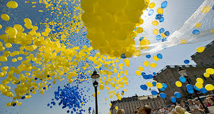 Nationaldagen firas dels till minne av att gustav vasa valdes till sveriges kung den 6 juni 1523, då sverige åter blev ett fritt rike och bröt kalmarunionen, dels till minne av att 1809 års regeringsform. 8 Sidor Varme Och Ledigt Pa Nationaldagen