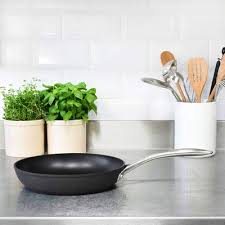 Non stick frying pan added a shop now button to their page. The 3 Best Non Stick Pans For 2021 Procook Le Creuset Tower