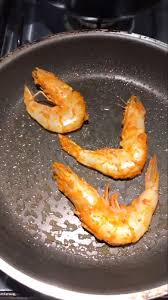 Gaul udang dengan garam dan lada sulah. Resepi Udang Goreng Butter Nestum Dunia Belajar