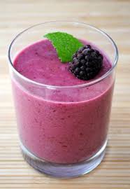 30 Quick Simple Protein Smoothie Recipes Under 300 Calories They Re A Great Way To Build Muscle Superfood Protein Superfood Protein Smoothie Protein Smoothie