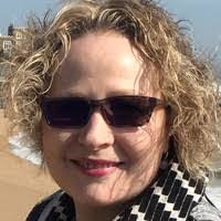 Jill Gunn's Instagram, Twitter & Facebook