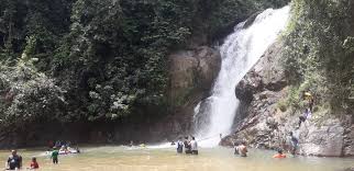 Sungai gabai waterfall is one of the closest waterfalls to kuala lumpur and it is easily accessible by car. Mohd Faiz Bin Abdul Manan Air Terjun Sungai Dua Lata Bunta