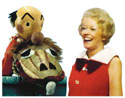 Burr tillstrom looks over the puppet stage at children on the set of the kukla, fran, and ollie show meeting the puppets, burr, and fran allison,. King Features To Represent Kukla Fran And Ollie For Licensing King Features Syndicate King Features Syndicate