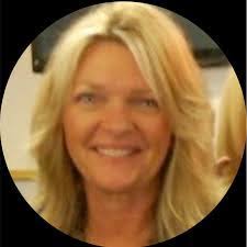 Karen Spagnuolo's Instagram, Twitter & Facebook