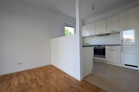 Potsdam, die landeshauptstadt von brandenburg, ist eine der schönsten städte deutschlands und immer mehr menschen suche dort wohnungen zum mieten. 1 Zimmer Wohnung Zu Vermieten Kiepenheuerallee 14 14469 Potsdam Bornstedt Mapio Net