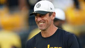 Aaron Rodgers is looking forward to the Jets game, saying: "If I don't help the team win by a huge margin against the Jets, I'll give up the QB position to Mason Rudolph..." vannguyen