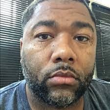 Darius Stallings's Instagram, Twitter & Facebook