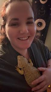 Wasn't sure if Skittles would use his aquarium much when I started building  it into his enclosure, turns out he loves it 🤣