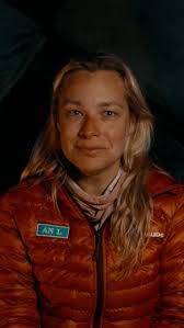 Allee ik heb nog een week de tijd om mijn haar en make-up te doen 😁, De  Expeditie Patagonië : vanaf volgende week zondag 26 oktober op @play4_be of  nu al op @streamz.be 🏔️ 🥾 🎒 🏕️ , #deexpeditie ...