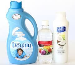 One of the great things about using a homemade laundry softener is how great your clothes feel when you pull them out of the dryer. Homemade Fabric Softener With Vinegar And Hair Conditioner Easy Diy Recipe The Frugal Girls