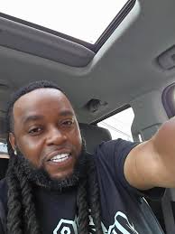 10 years of experience in the trucking industry