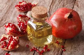 Pomegranate Seed Oil In 2020 Anti Aging Oils Anti Aging Homemade Essential Oil Anti Aging