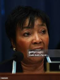 1,645 Eddie Would Go Photos & High Res Pictures