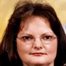 Lori Arp's Instagram, Twitter & Facebook