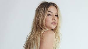 She has the most perfect beach hair to go along with it even irl! Pin On Hair Ideas