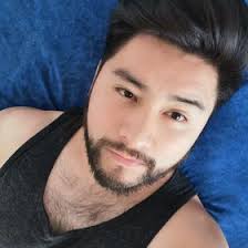 Edgar Reza's Instagram, Twitter & Facebook