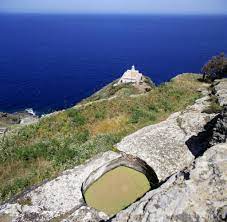 There are plenty of dive centers that can offer guided trips to all of these watery hotspots. Ustica In Italien Die Insel Bei Sizilien Ist Ein Echter Geheimtipp Welt