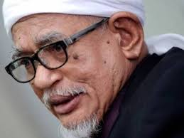 Datuk seri hadi merupakan anak jati kampung rusila, marang, terengganu dan dilahirkan pada 20 oktober 1947. Abdul Hadi Ke Timur Tengah Jika Diarahkan Pm