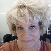 Laura Davanzo's Instagram, Twitter & Facebook