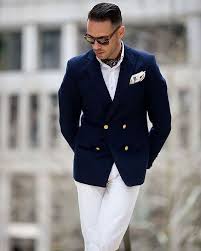 There are some designer blazers available that are nicely decorated with gold buttons on it. 8 Blazer Gold Buttons Men Ideas Gentleman Style Mens Outfits Mens Fashion