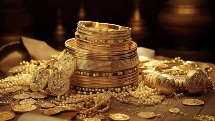 Gold Price Today: Gold Price Big Drops in Kolkata Mumbai Delhi and Others Cities Check 22 and 24 Carat Gold Price On June 11