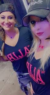 Which location is best for Friends trivia in Quad Cities?