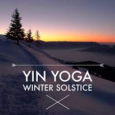 Nous souhaitons guider et soutenir l'étude et la pratique du yoga. Yin Yoga Sequenz Winter Solstice Die Wiedergeburt Der Sonne Wolfgang Riedl