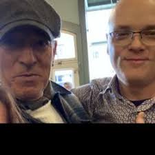 Rob Benjamin Clubhouse Profile, Followers, Statistics (@upflowmusic)