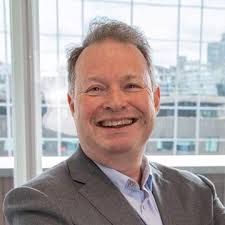 Our Skilled & Experienced Editorial Team