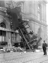 Historicaltimes 1895 Train Wreck Gare Montparnasse Terminal Paris Runaway Train Abandoned Train Old Photos