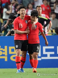 정상빈이 득점 후 동료들에게 엄지를 치켜 세우고 있다. ì†í¥ë¯¼ ë¬¸ì„ ë¯¼ ì—°ì†ê³¨ ì‹ íƒœìš©í˜¸ ì˜¨ë'ë¼ìŠ¤ì „ 2 0 ìŠ¹ë¦¬ ì¶•êµ¬ ìŠ¤í¬ì¸  ê¸°ì‚¬ë³¸ë¬¸ ê°•ì›ë„ë¯¼ì¼ë³´