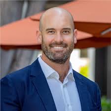 Brett Buchanan's Instagram, Twitter & Facebook