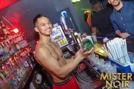 Beer, Wine and Mimosas – The 10 Best Gay Bars in New York | Two Bad Tourists