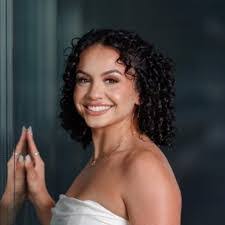 Chloe Townsend's Instagram, Twitter & Facebook