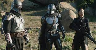 The Mandalorian Star Pedro Pascal Shoots Down Helmet Rumors Mandalorian Boba Fett Star Wars Kylo Ren