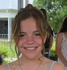 Vicki Bowden's Instagram, Twitter & Facebook