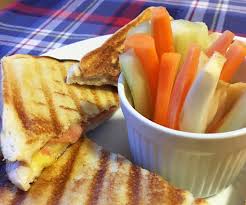 Vengono cotti al forno.facili e veloci Toast Prosciutto E Formaggio Veganblog Ricette E Prodotti Dal Mondo Vegan