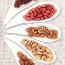 There are 691 calories (on average) in 100g of pecans. In A Nutshell From Almonds To Walnuts This Food Group Has Some Great Health Benefits Healthy Aging Tucson Com
