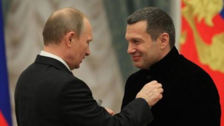 За заслуги перед родиной'': пути наградили орденом пропагандиста Соловьева  - Мир - StopCor