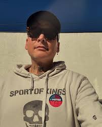 Cast away. #wilson! 🇺🇸✨