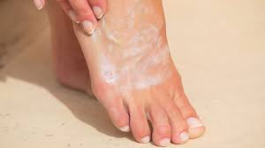 For a variety of reasons, the tibial nerve can get compressed which will then cause pain to the bottom of the foot. 14 Best Foot Creams For Dry Feet And Cracked Heels 2020 Allure
