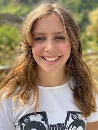 Lani Thomas's Instagram, Twitter & Facebook